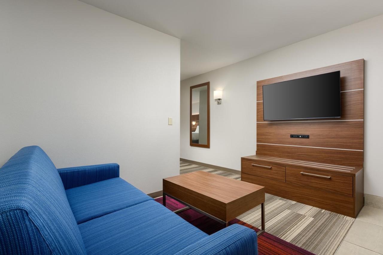 Holiday Inn Express - Tullahoma By Ihg Exterior foto
